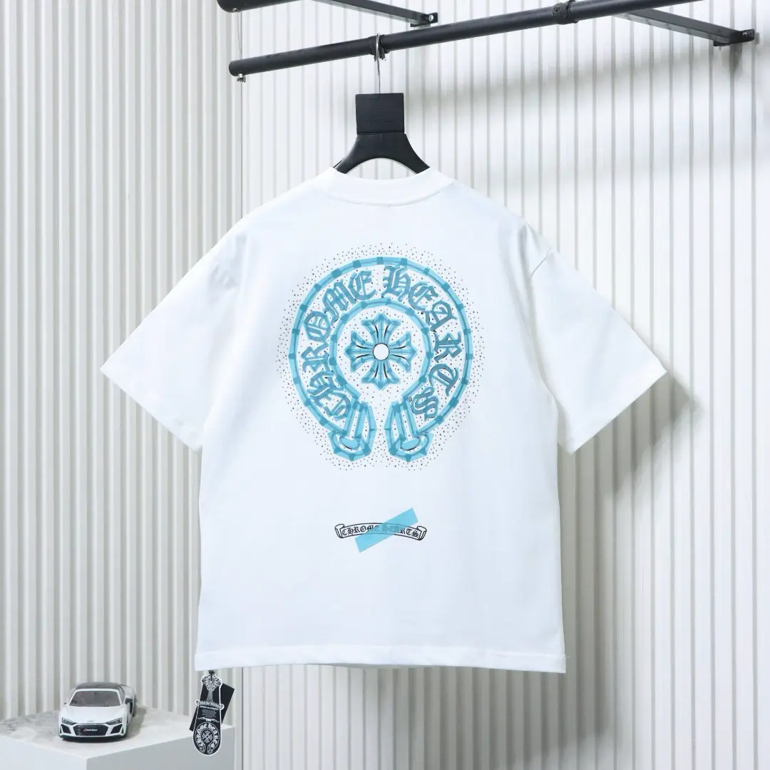 Kurzarm mit Strasssteinen und Hufeisenmuster – Bild 12