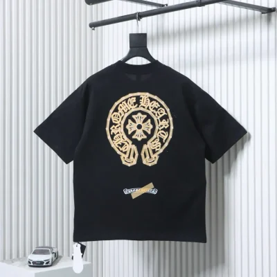 Kurzarm mit Strasssteinen und Hufeisenmuster