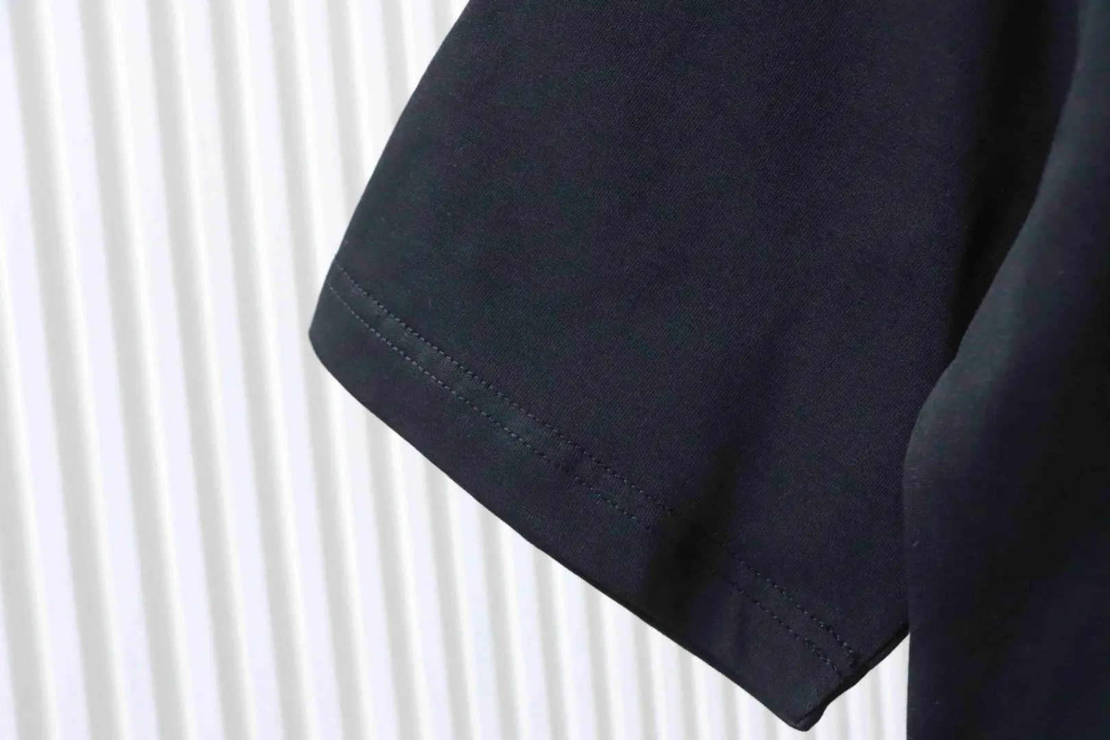 Kurzarm mit Strasssteinen und Hufeisenmuster – Bild 7