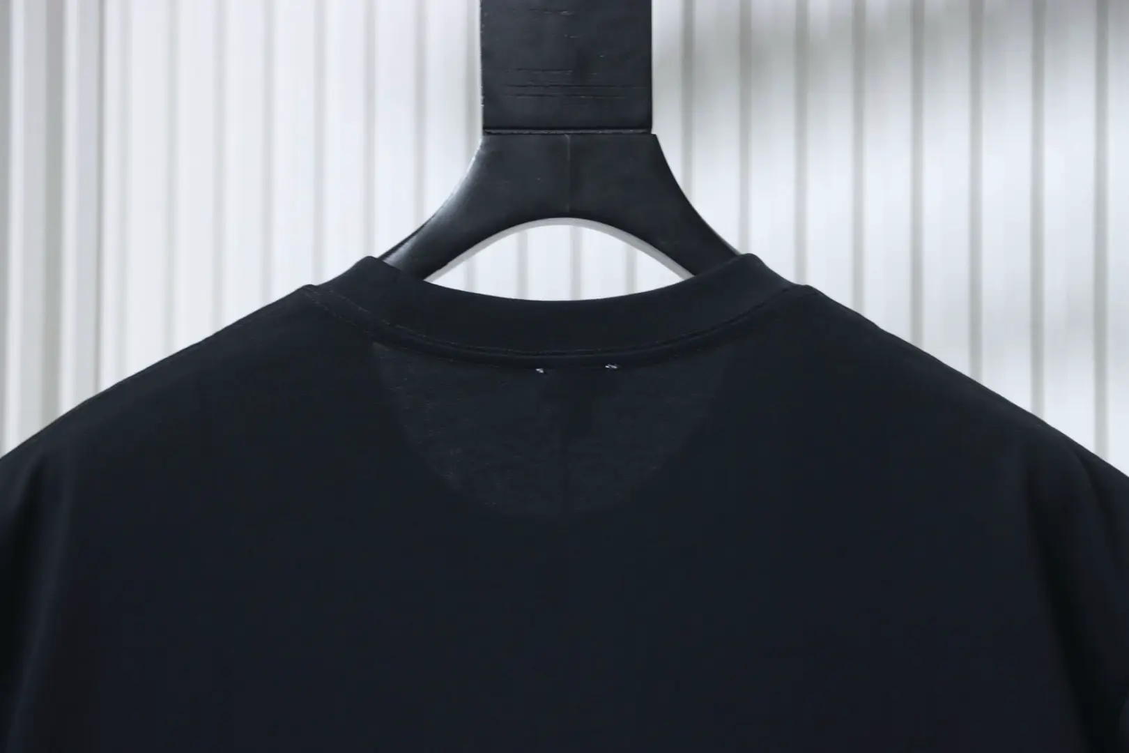 Kurzarmhemd aus Fleece-Schaumstoff mit aufgedrucktem Logo – Bild 4