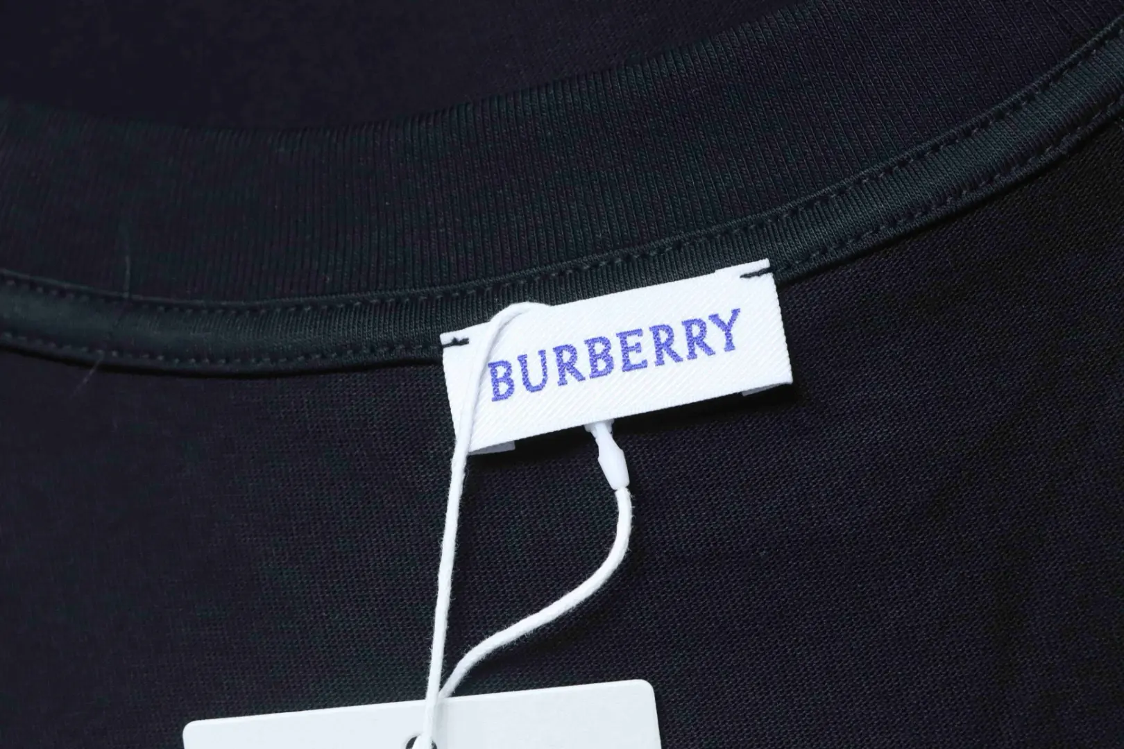 Kurzarmhemd mit Skizzenkaromuster und besticktem Kriegspferdemotiv – Bild 10