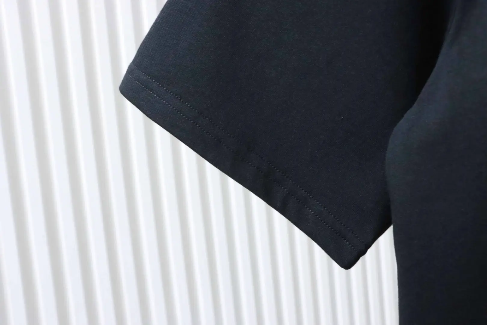 Kurzarmhemd mit besticktem Rittermotiv im Reitsport-Stil – Bild 7