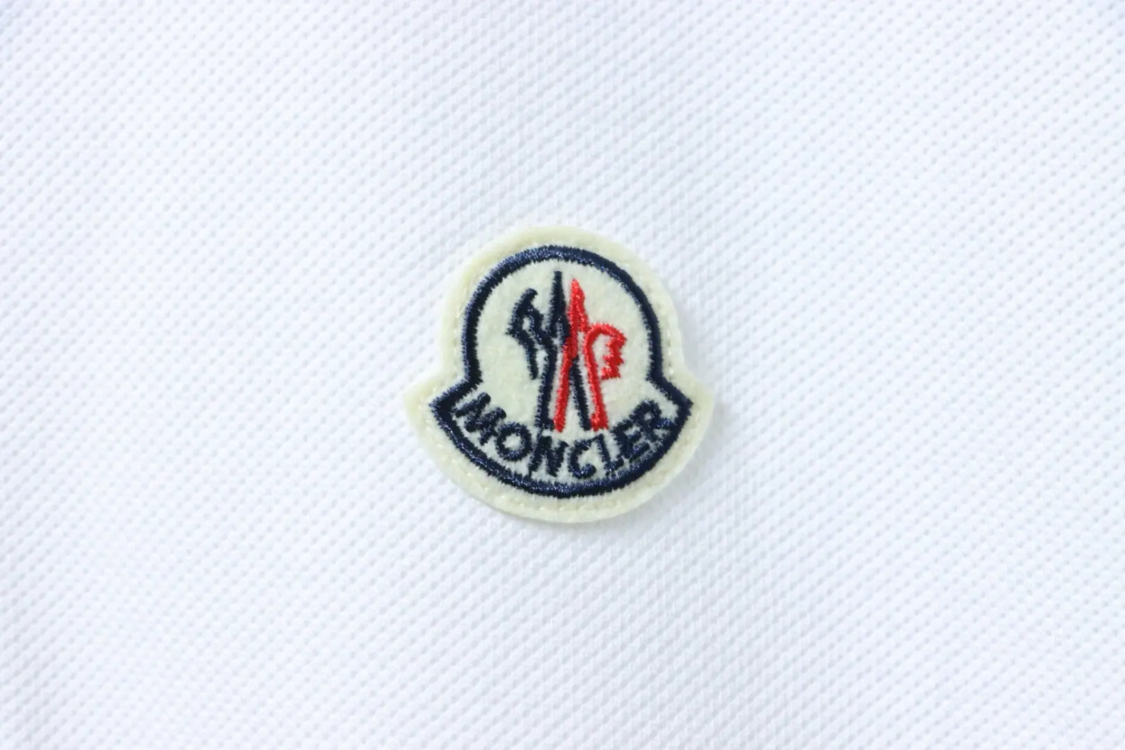 Moncler Klassisches Kurzarm-Poloshirt mit Brustlogo M-XXL – Bild 5