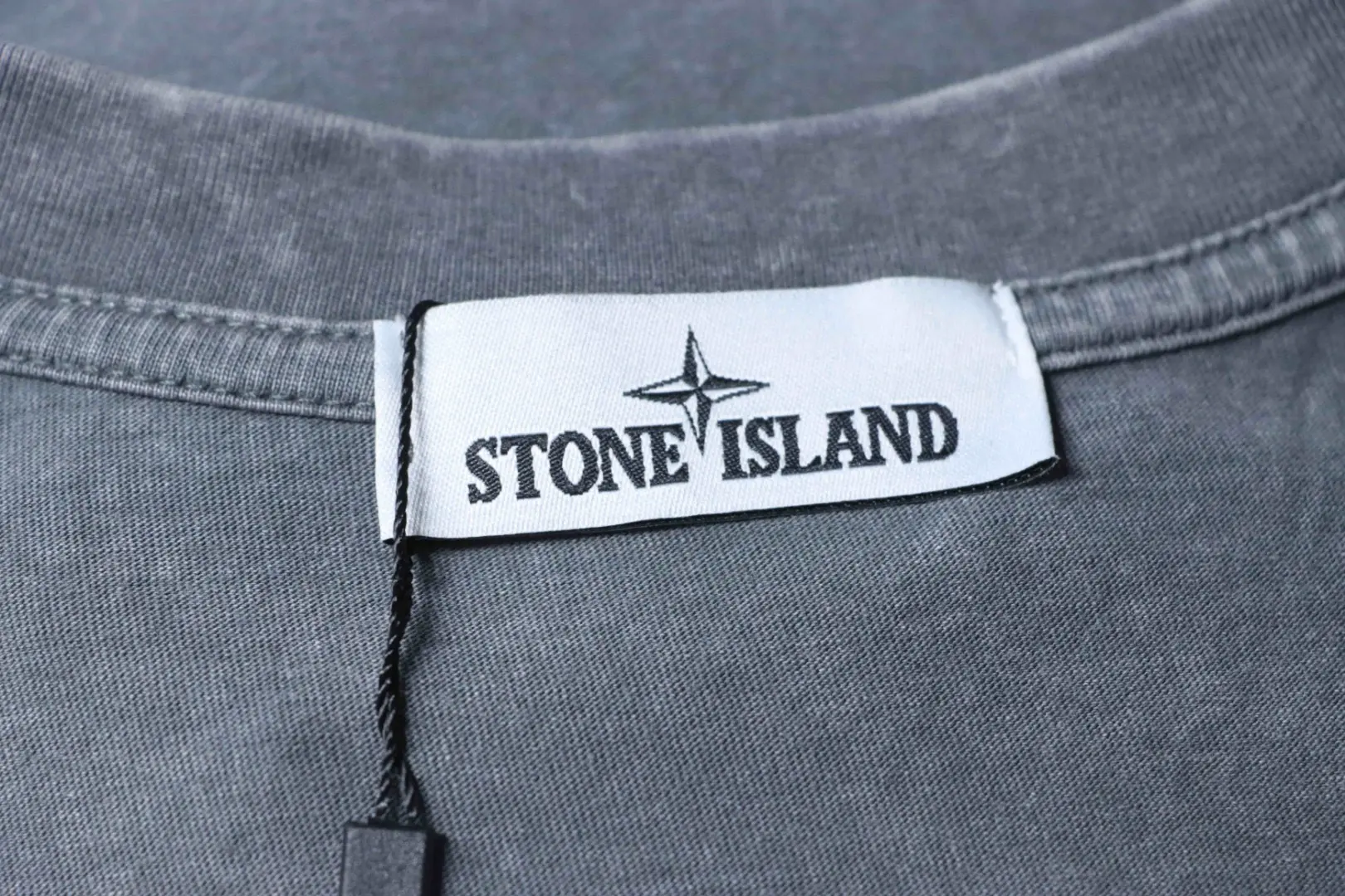 Neues, sommerliches Kurzarm-T-Shirt im Used-Look – Bild 11