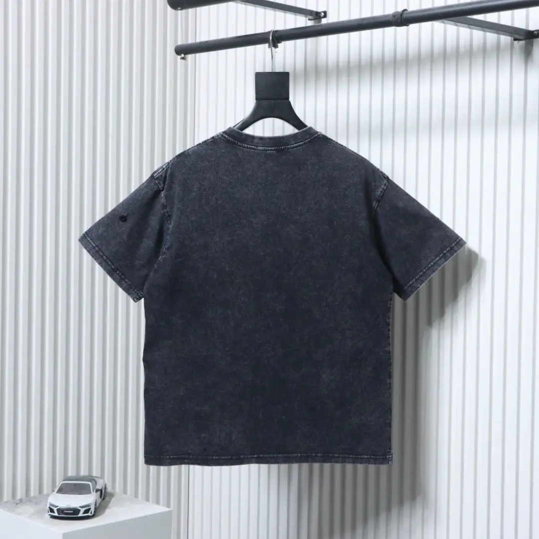 Neues, sommerliches Kurzarm-T-Shirt im Used-Look – Bild 2