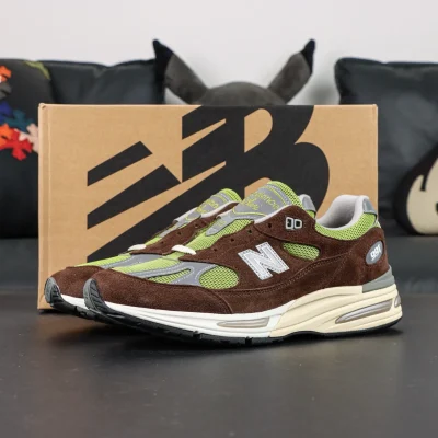 New Balance x Kith Daniëlle Cathari 991v2 Sneakers