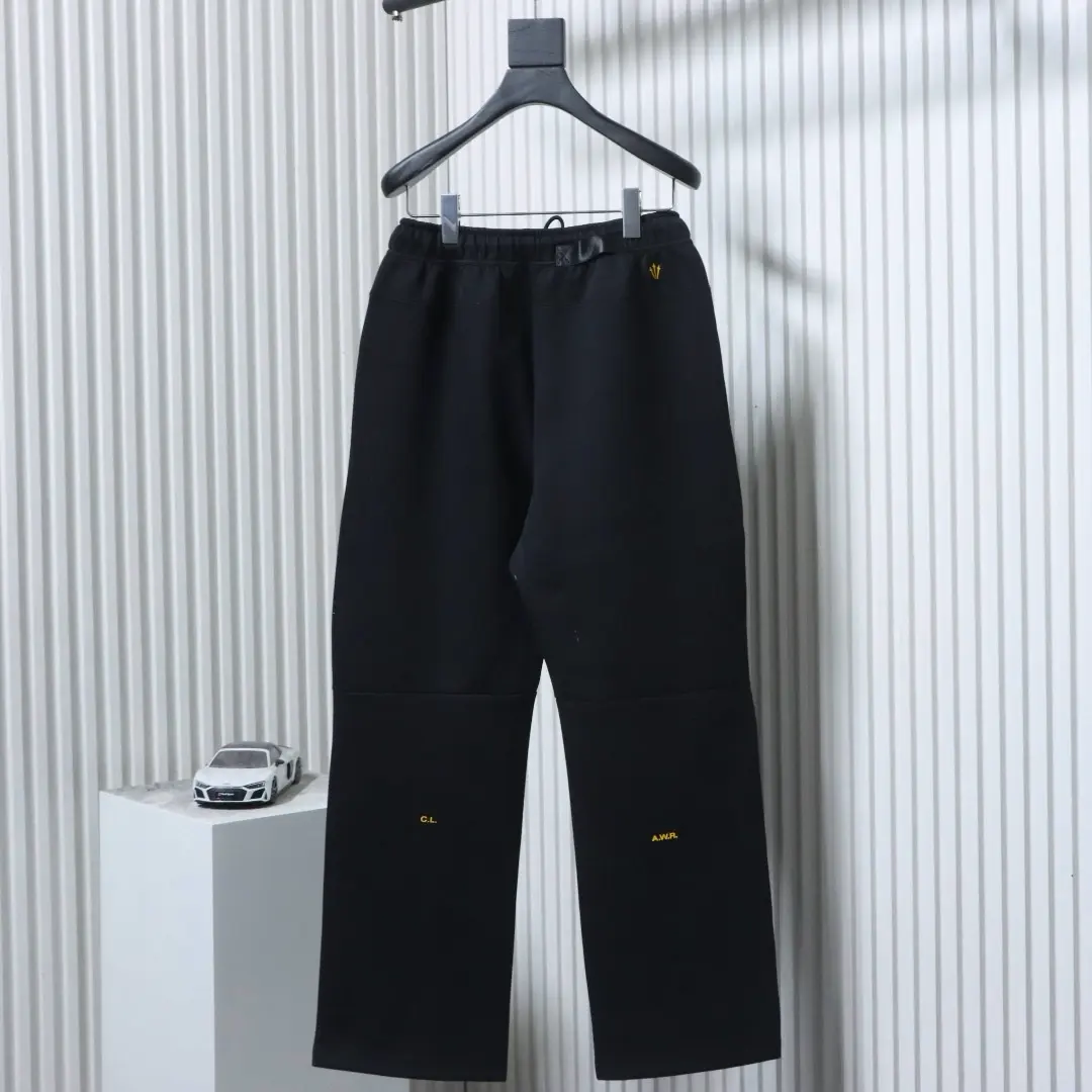 Nike NOCTA Kollaboration Bedruckte Trainingshose – Bild 2