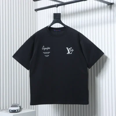 Pharrell Williams' erstes limitiertes bedrucktes Kurzarm-T-Shirt