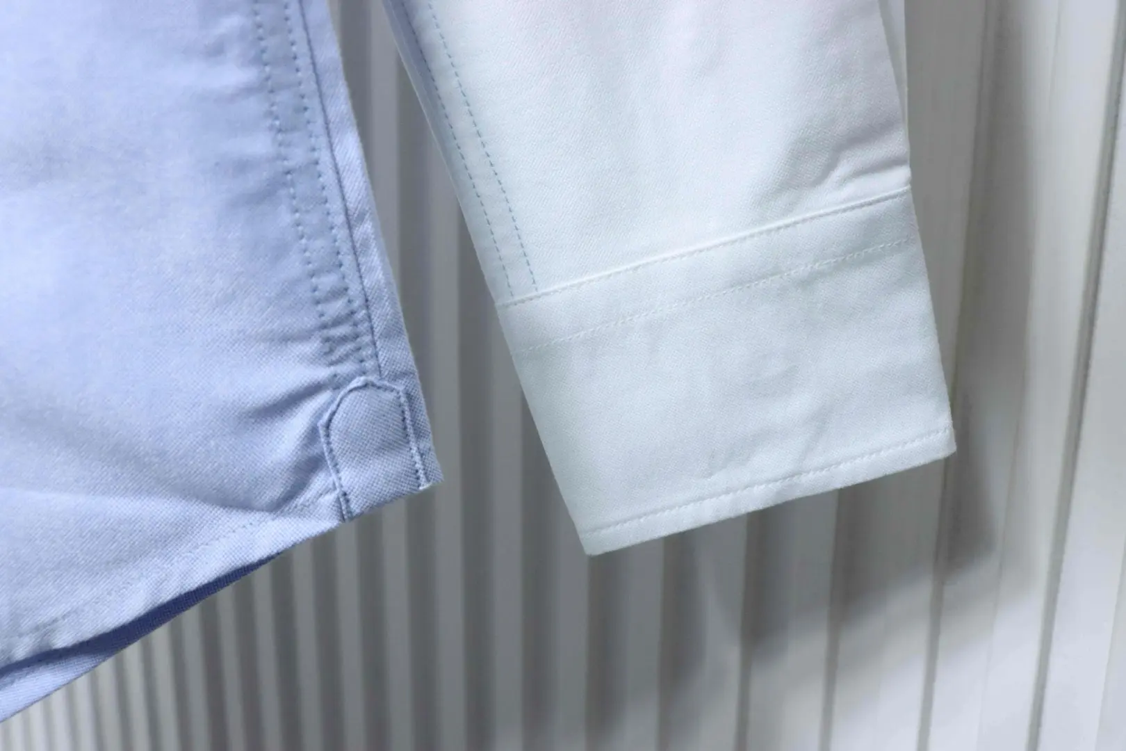 Tom Browne TB Langarmhemd mit doppelten Ärmeln und Farbblockmuster – Bild 6