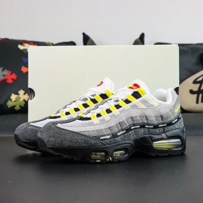UNDEFEATED × Nike Air Max 95 SP Shanghai Exclusive - Grau:Gelb