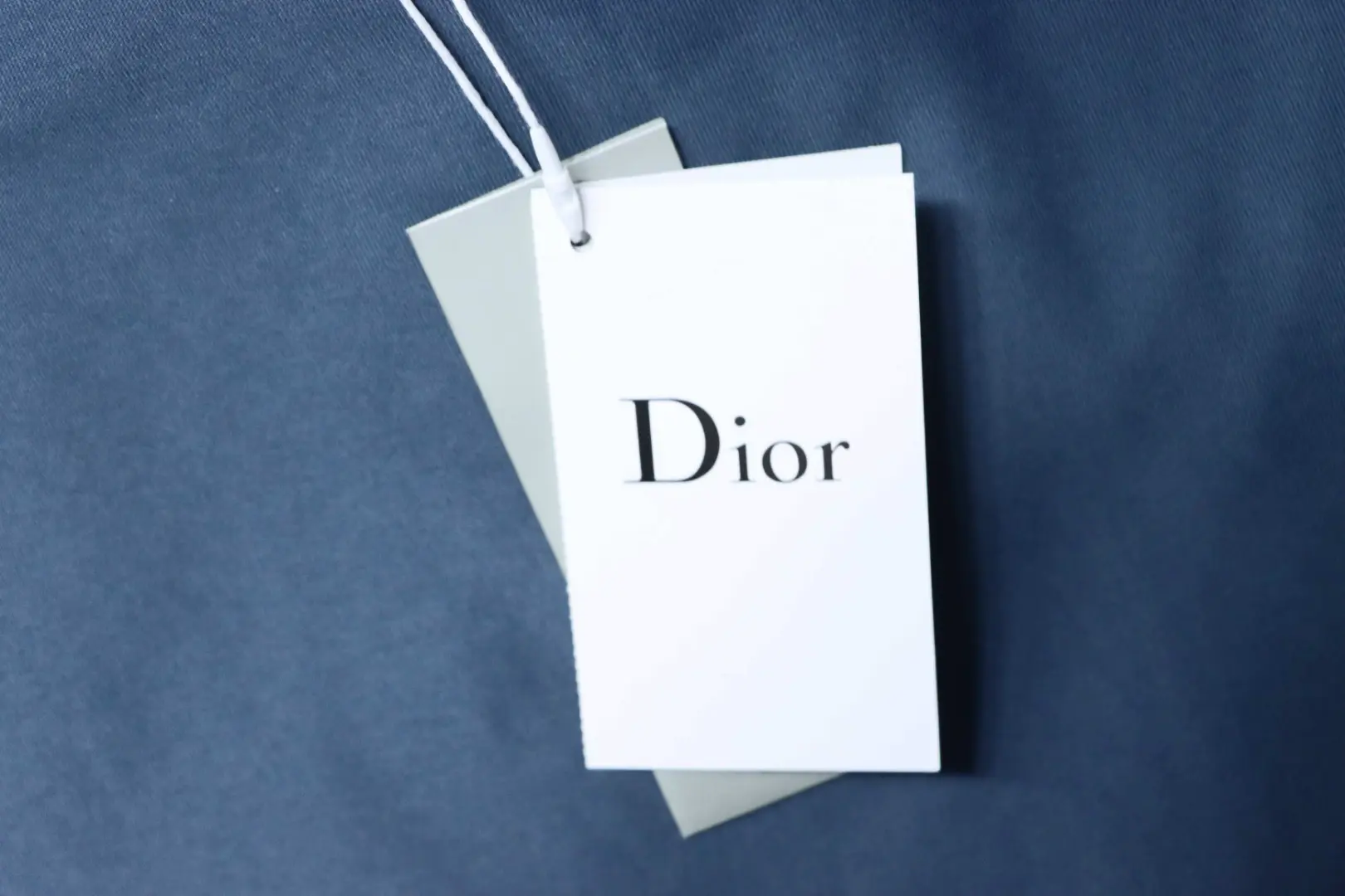 Und Hylton Nel Kollaborations-Slogan Besticktes Kurzarm-T-Shirt – Bild 10