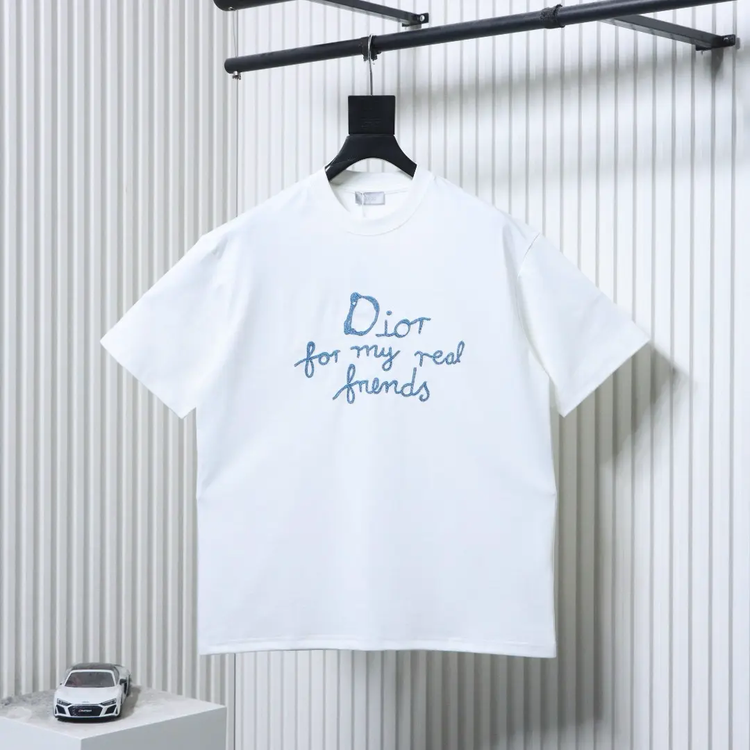 Und Hylton Nel Kollaborations-Slogan Besticktes Kurzarm-T-Shirt – Bild 12