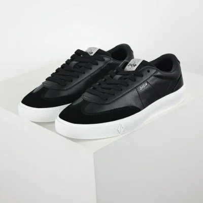 B101 Casual-Sneaker im Stil des „German Army Trainers“ Schwarz & Weiß