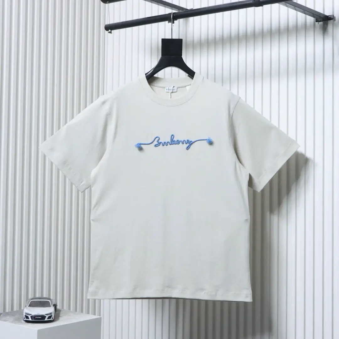 BBR Blaues besticktes Kurzarmshirt