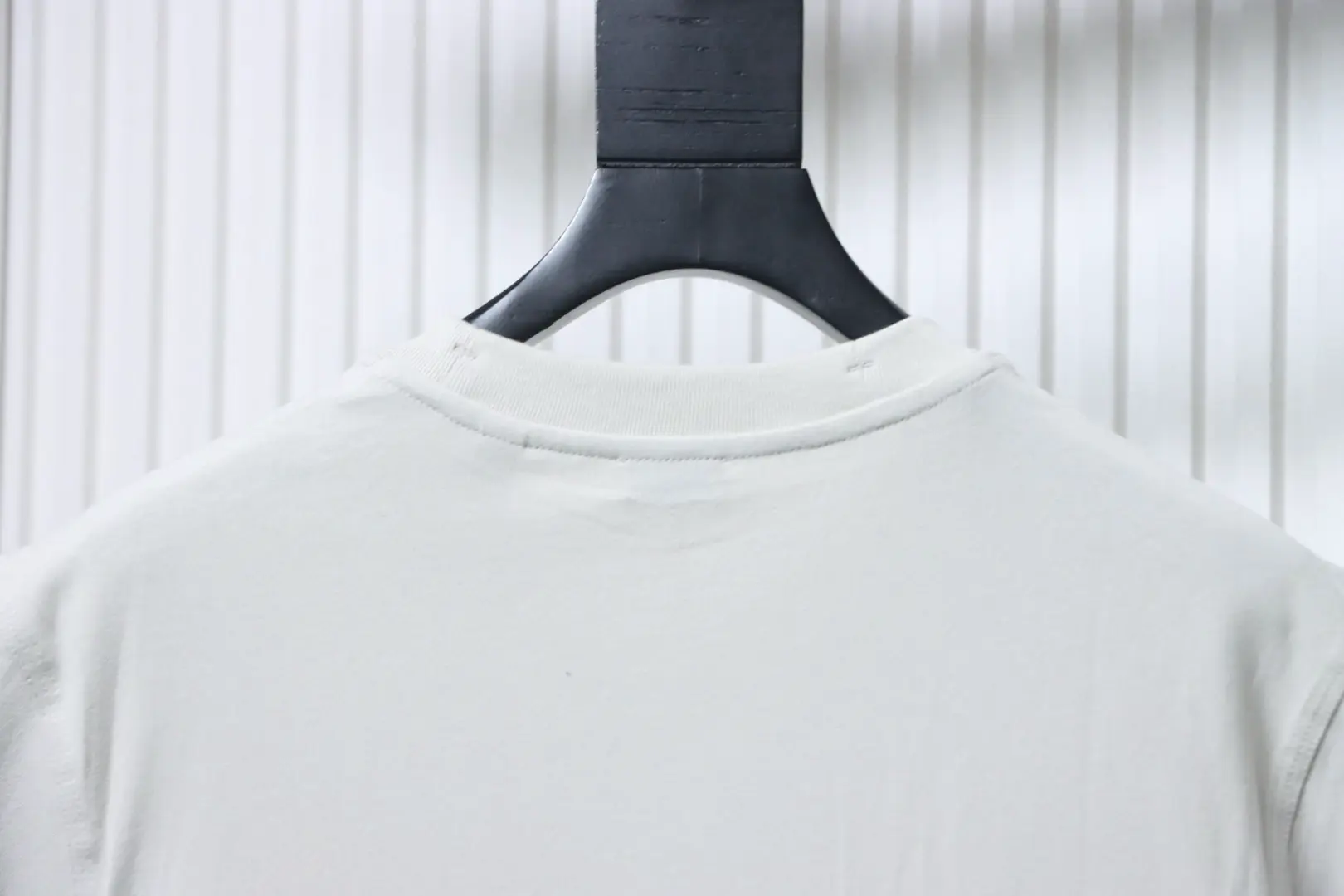 BBR Blaues besticktes Kurzarmshirt – Bild 4