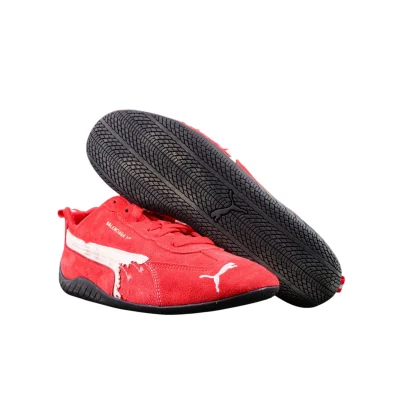 Ansicht der Außensohle und Seite BLCG x Puma Speedcat.