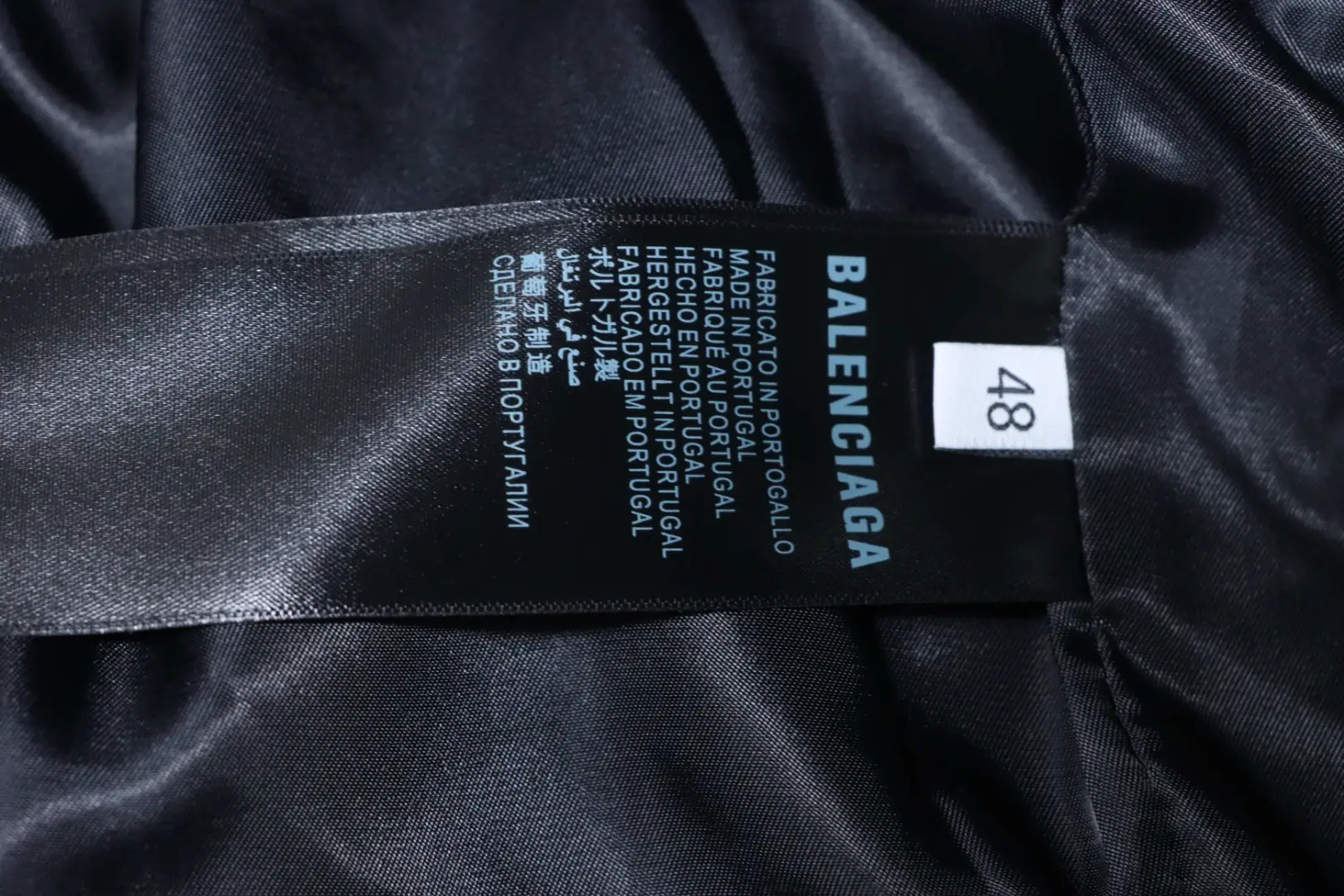 Balenciaga 3M bestickte, graue Leder-Bomberjacke im Baseball-Stil „Man Utd“ – Bild 8