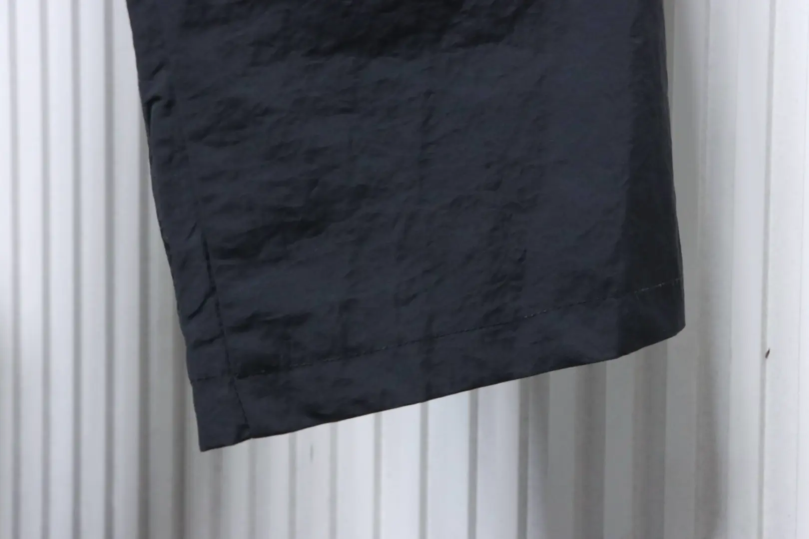 Balenciaga 3M schwarz-rote, bestickte Kapuzen-Sweatpants – Bild 6