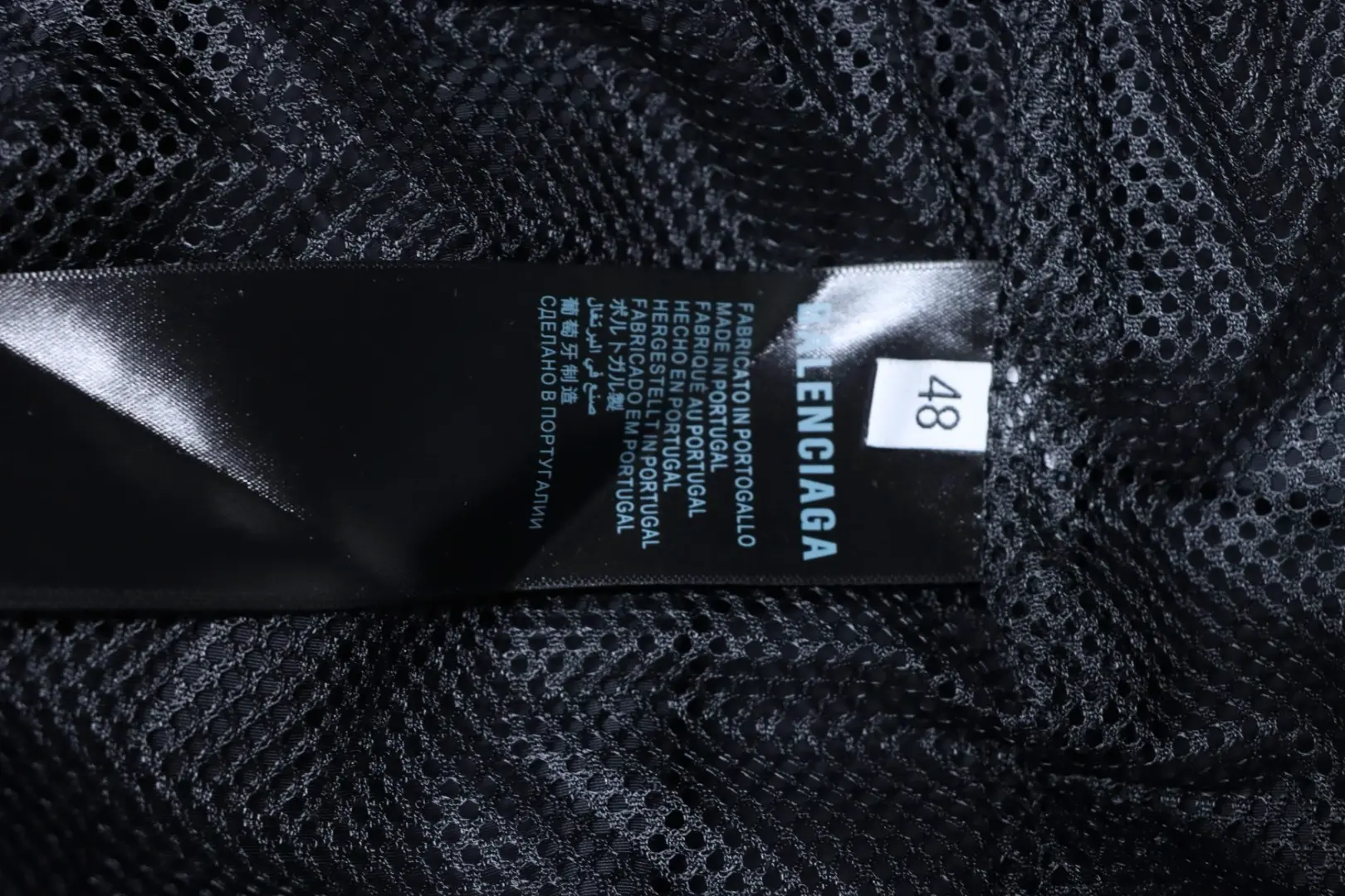 Balenciaga 3M schwarz-rote, bestickte Kapuzen-Trainingsjacke – Bild 10