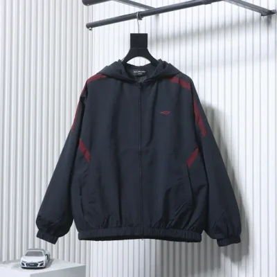 Balenciaga 3M schwarz-rote, bestickte Kapuzen-Trainingsjacke