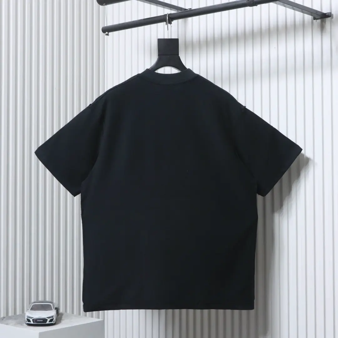 Balenciaga Overlapping Inverted-Letter Embroidered Short-Sleeve T-Shirt – Bild 12