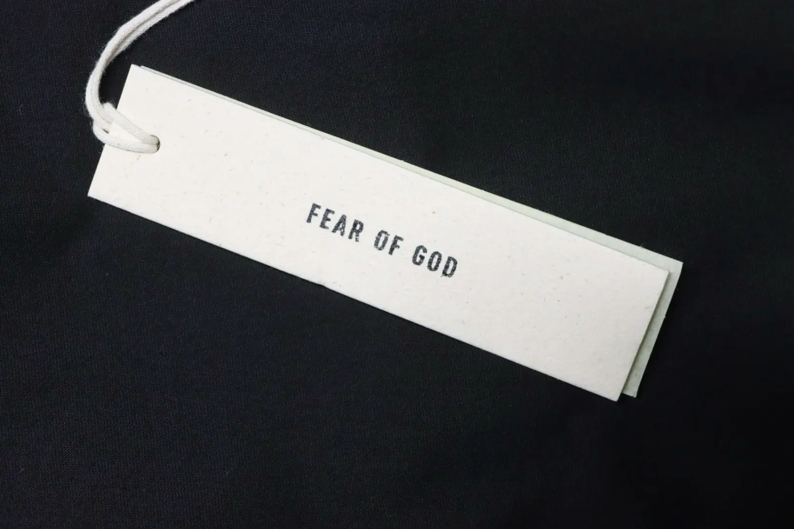 FEAR OF GOD FOG X ESSENTIALS Kurzarm-T-Shirt mit Silikonlabel und Rückendruck – Bild 8
