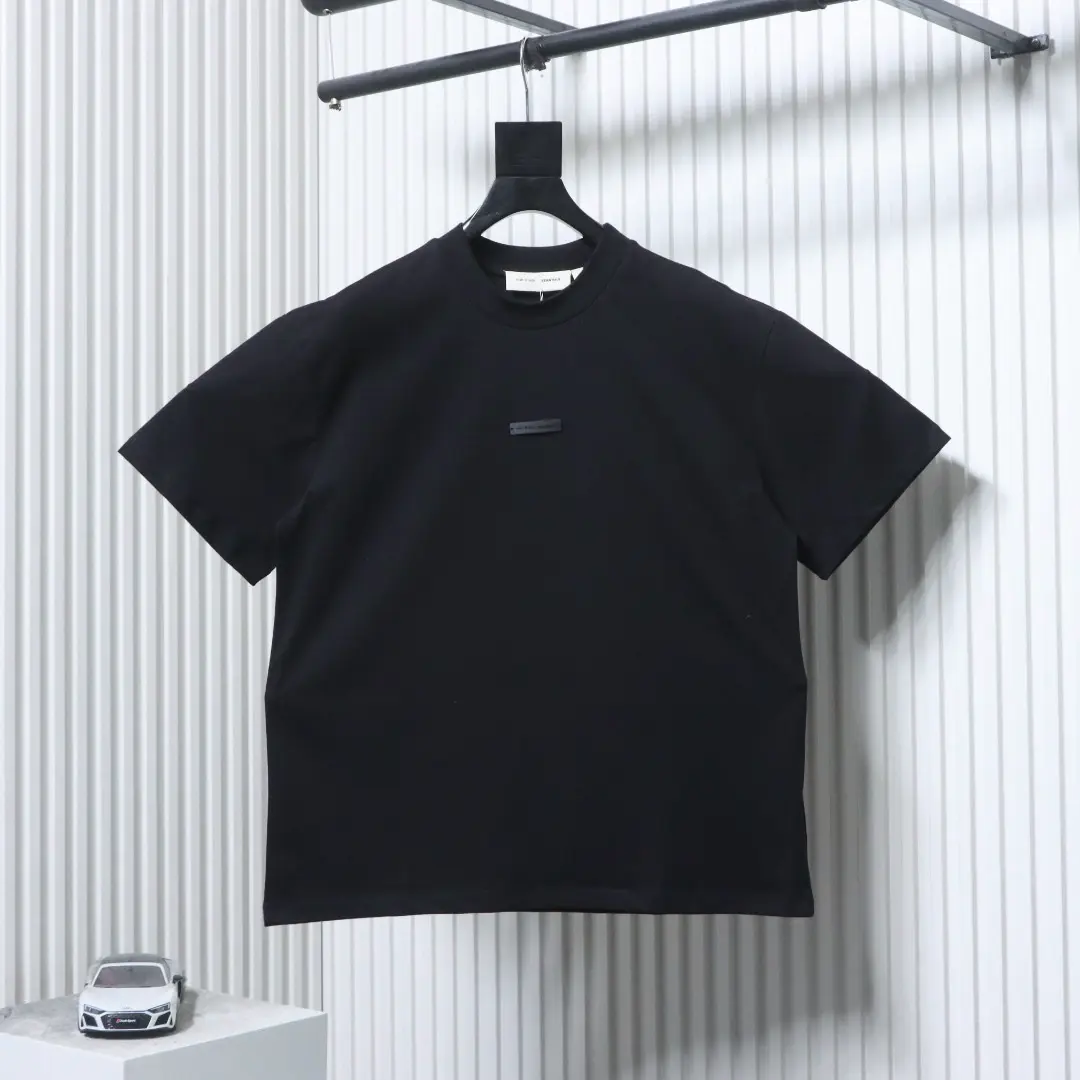 FEAR OF GOD FOG X ESSENTIALS Kurzarm-T-Shirt mit Silikonlabel und Rückendruck – Bild 2