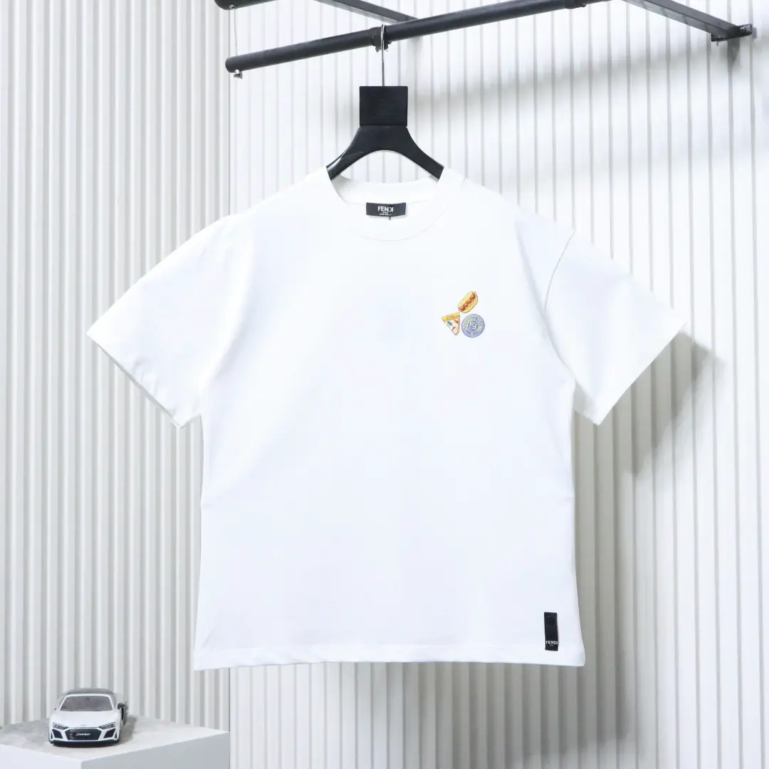 Fendilicious Pizza Muster Besticktes Kurzarm-T-Shirt – Bild 3