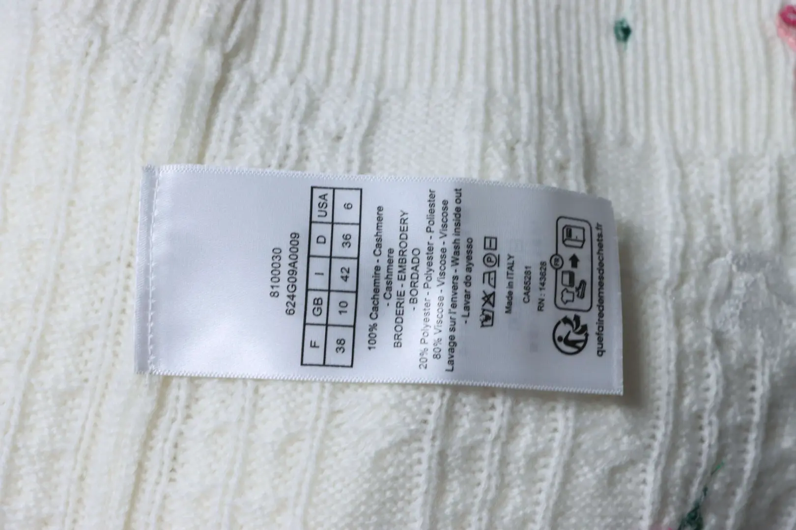 Kaschmir-Cardigan mit Rosen- und Taubenstickerei – Bild 11