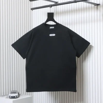 Kurzärmeliges Hemd mit Labelaufdruck am Halsausschnitt