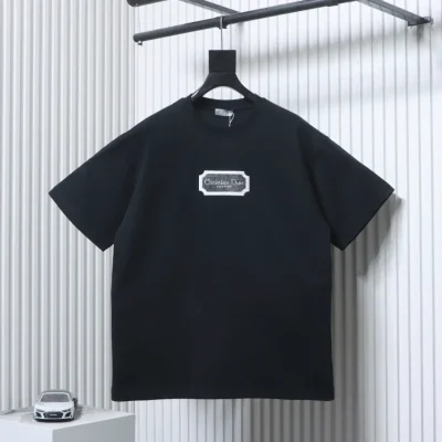 Kurzärmeliges Hemd mit gesticktem silbernem Logo1