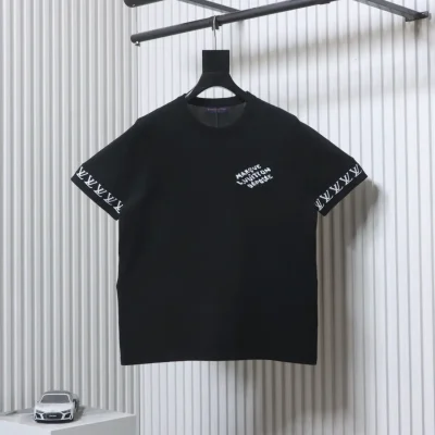 Kurzärmeliges Jacquard-Strick-T-Shirt mit Logo und kleinem Schriftzug an den Bündchen