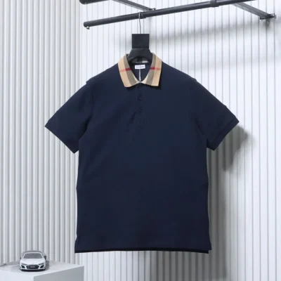 Burberry Polohemd Rückansicht in Navy Blau, Kurzarm-Design