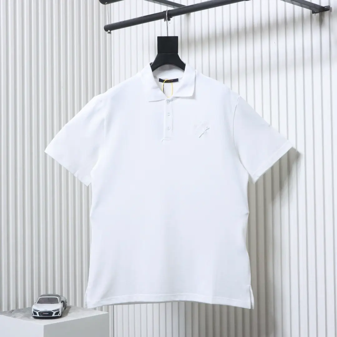 Kurzärmeliges Poloshirt mit Nadelstickerei