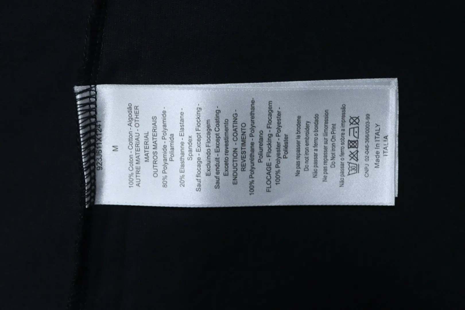 Kurzarm-T-Shirt mit Cannage-Stickerei und Brieftasche – Bild 11