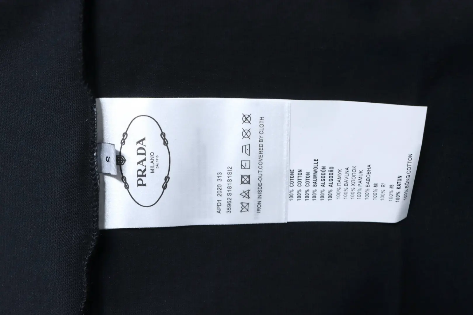 Kurzarm-T-Shirt mit dunklem Logo-Muster – Bild 11