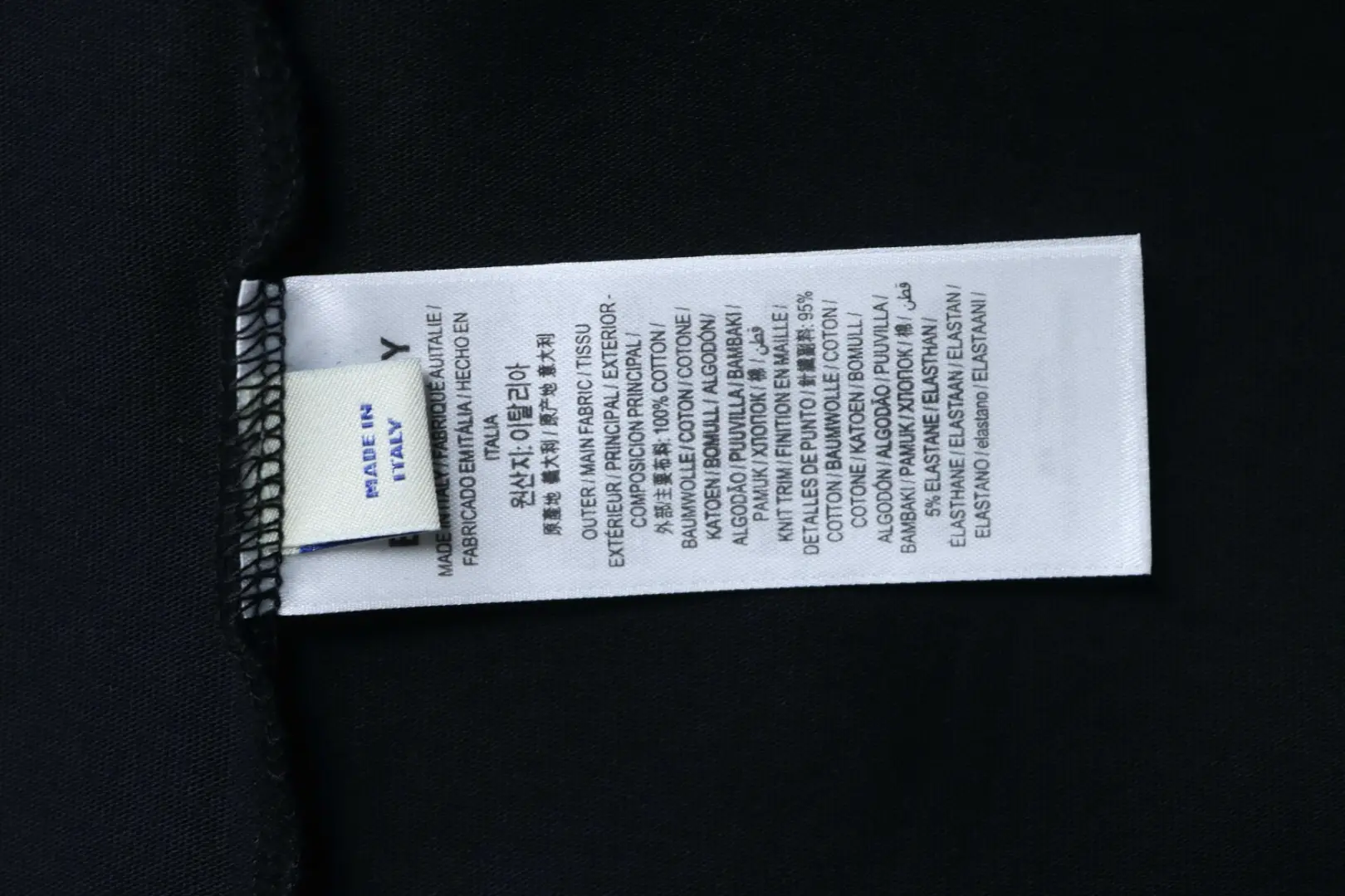 Kurzarm-T-Shirt mit kariertem Saum und besticktem Kriegspferd-Motiv – Bild 10