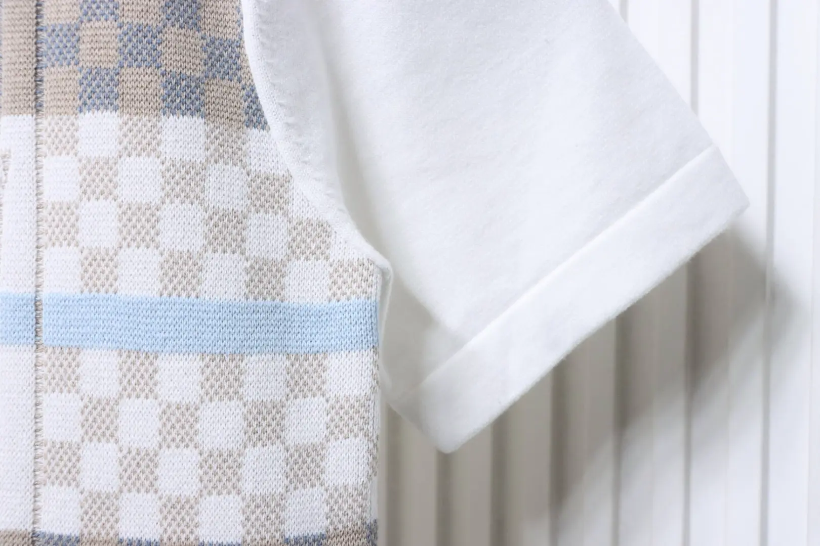 Kurzarmhemd aus kariertem Jacquard-Strick – Bild 7