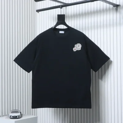 Kurzarmhemd von Moncler mit doppeltem Logo-Stickerei