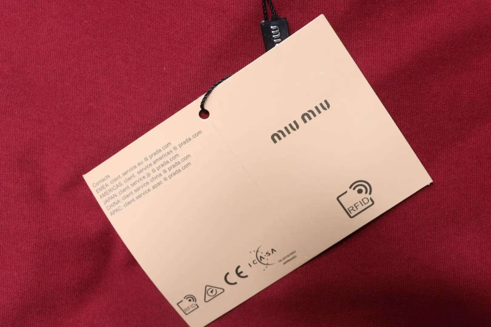 Langarm-T-Shirt mit Farbblockmuster – Bild 8