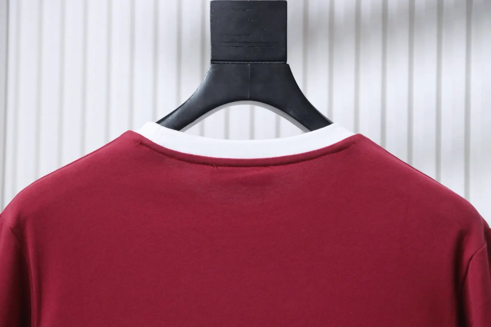 Langarm-T-Shirt mit Farbblockmuster – Bild 4