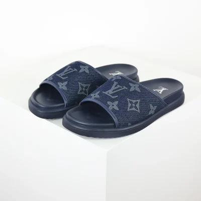 Miami Pantoletten aus Denim mit geprägter Schnalle, runde Zehenpartie, Blau