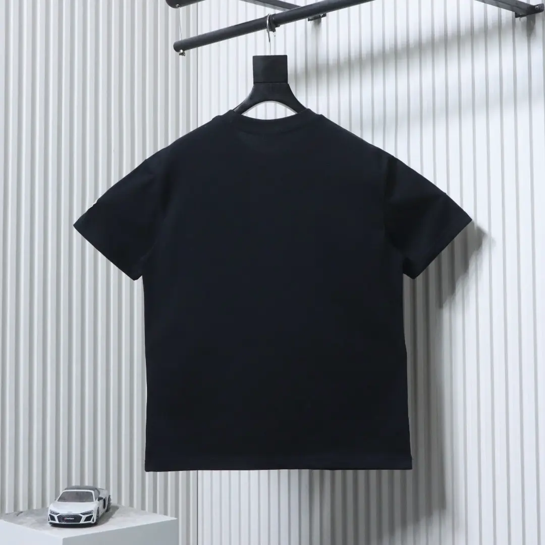 Moncler SS25 Kurzarm-T-Shirt mit Logo-Print auf der Brust – Bild 2