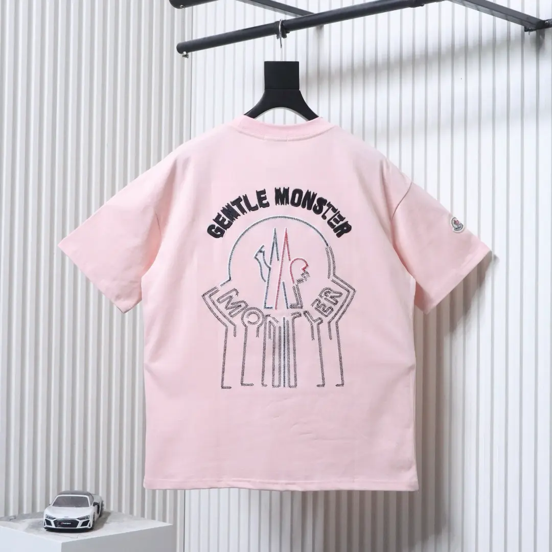 Moncler SS26 GM Collaboration Kurzärmeliges T-Shirt mit gesticktem Logo – Bild 2