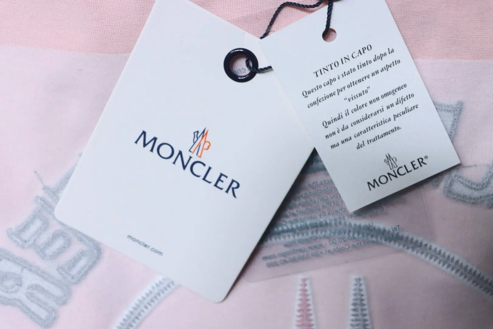 Moncler SS26 GM Collaboration Kurzärmeliges T-Shirt mit gesticktem Logo – Bild 10