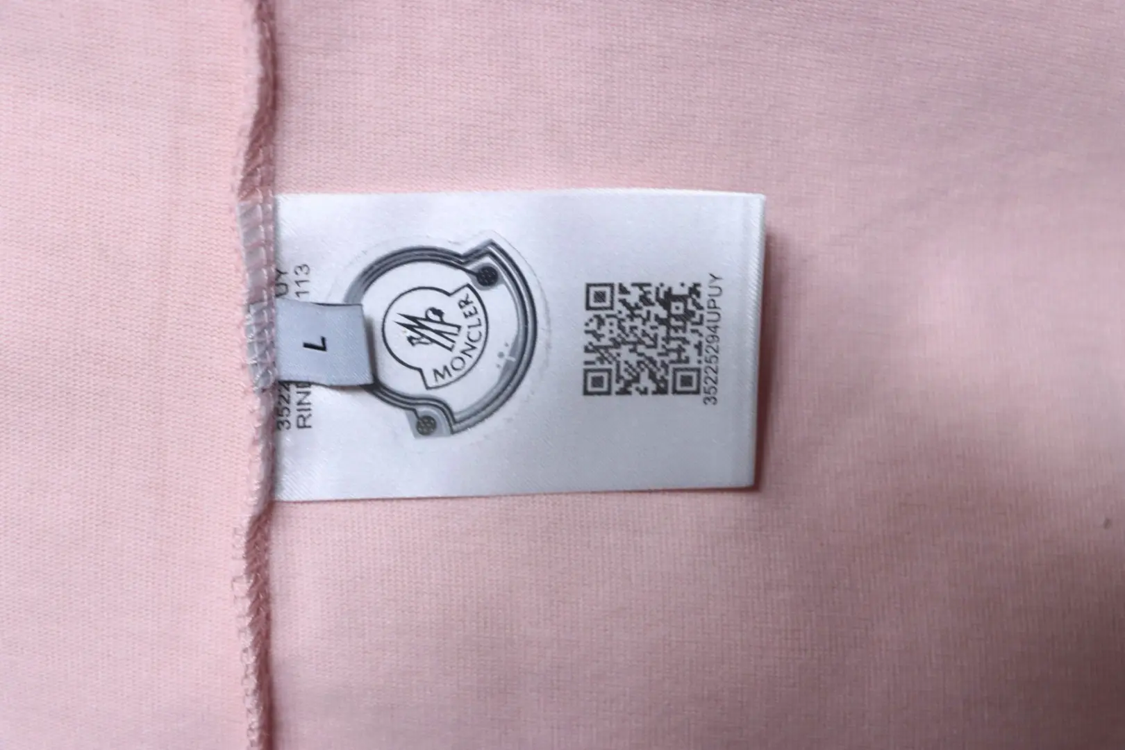 Moncler SS26 GM Collaboration Kurzärmeliges T-Shirt mit gesticktem Logo – Bild 9