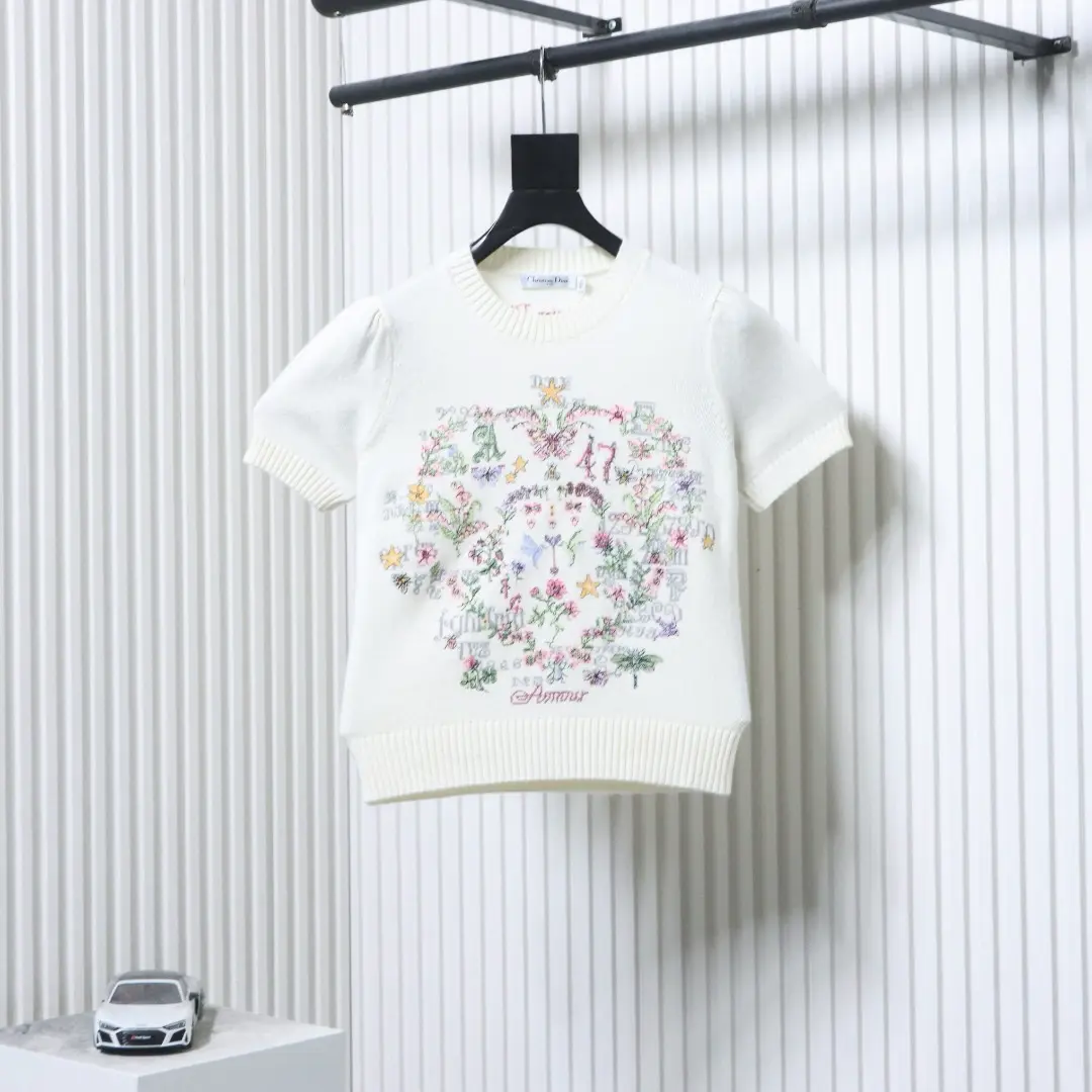 Monet Garden Kreuzstich-Kaschmirpullover mit kurzen Ärmeln