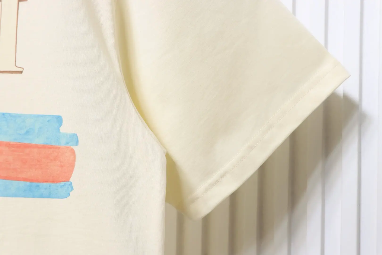 Neue Zeichentrickserie: Kurzärmeliges Logo-Design – Bild 6