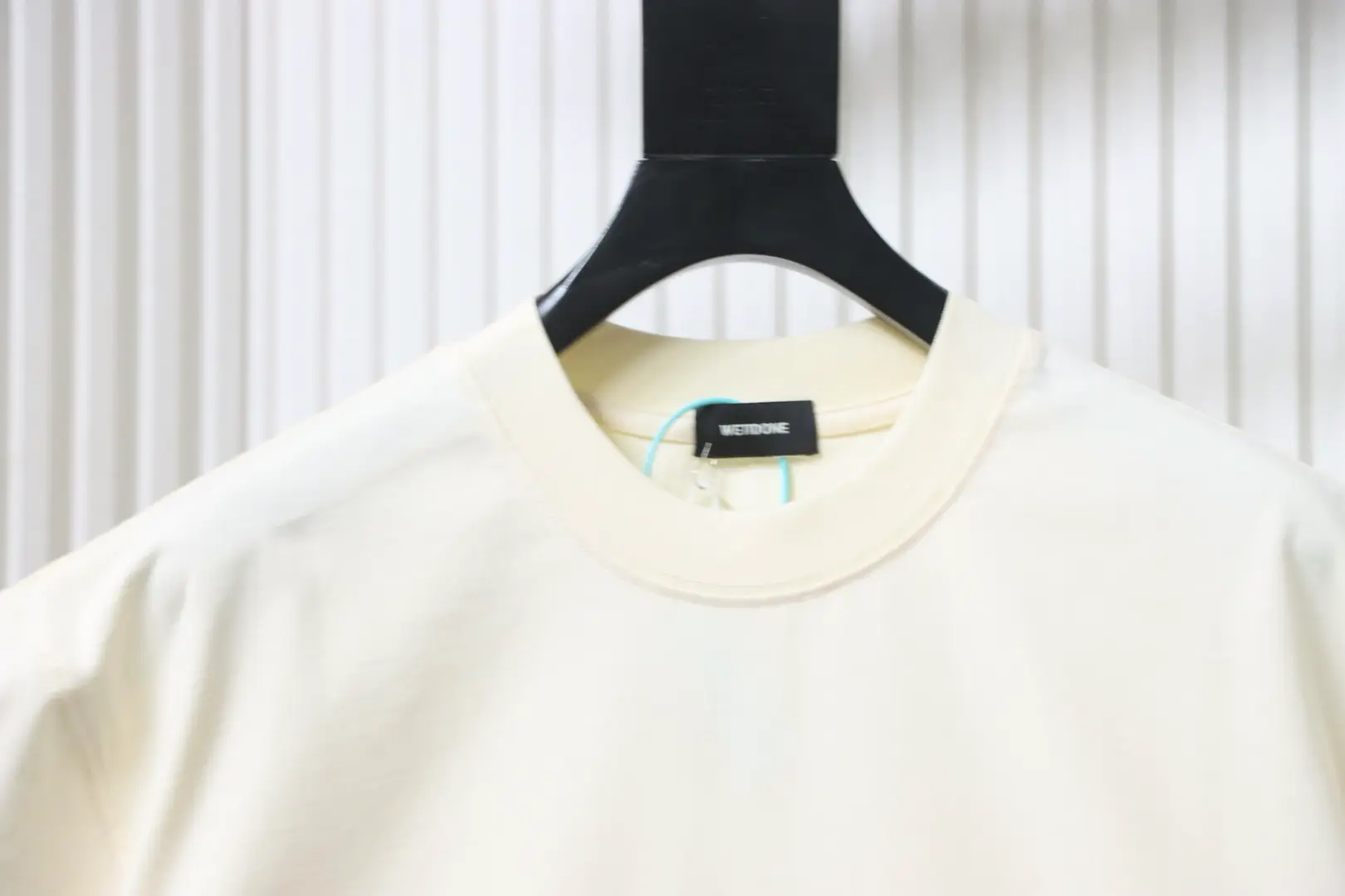 WE11DONE offizielle Website minimalistisches Kurzarm-T-Shirt mit Logoprint – Bild 5