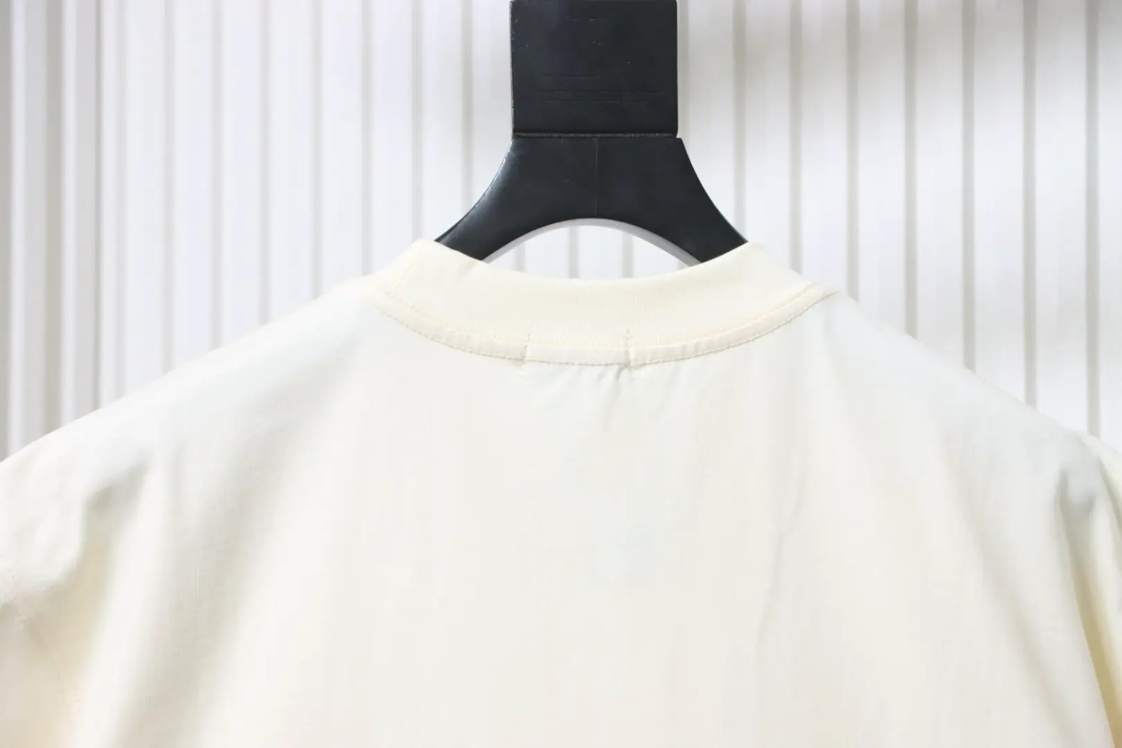 WE11DONE offizielle Website minimalistisches Kurzarm-T-Shirt mit Logoprint – Bild 6